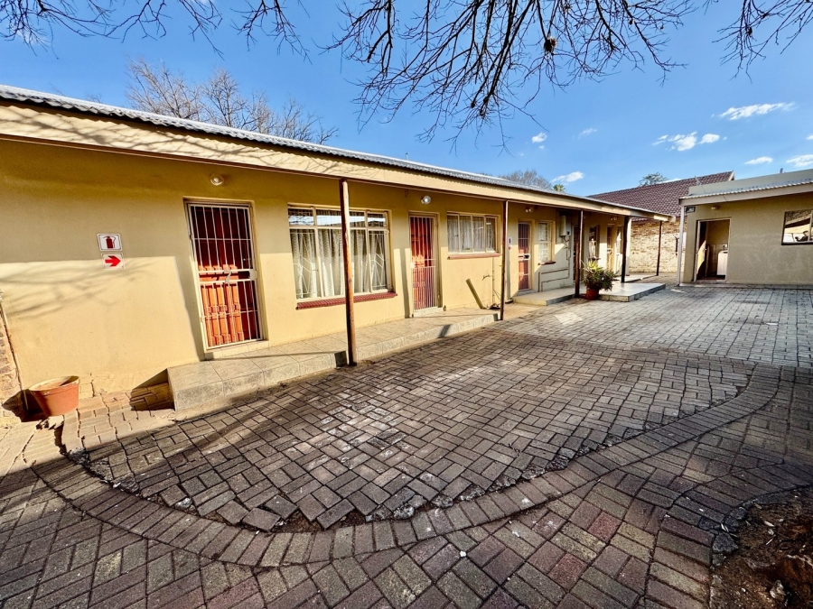 12 Bedroom Property for Sale in Die Bult North West